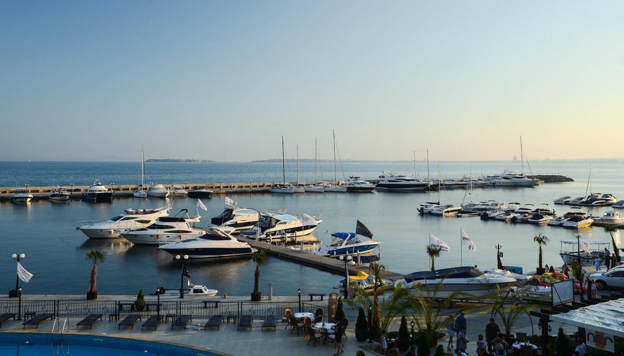 New Line Village Apartments Sunny Beach Exterior foto